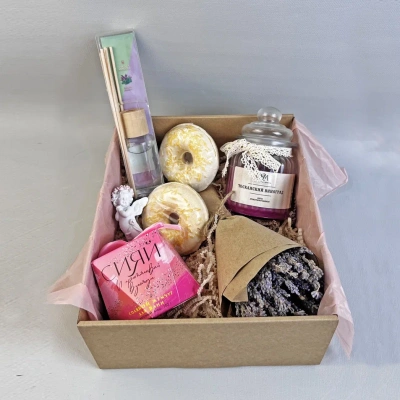 Подарочный набор "Вместо тысячи слов" бомбочки для ванны, ангел, аромасвечи, аромадиффузер 69428 Подарочный набор "Вместо тысячи слов" бомбочки для ванны, ангел, аромасвечи, аромадиффузер 69428