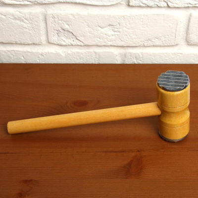 Подарочный набор "Лучшему мужчине" (фартук и отбивалка для мяса)  5142390 Подарочный набор "Лучшему мужчине" (фартук и отбивалка для мяса)  5142390