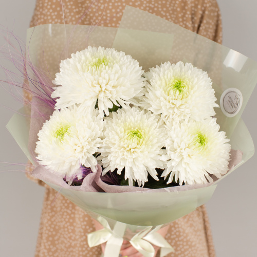 Букет из одноголовых белых хризантем с сухоцветами N 50443